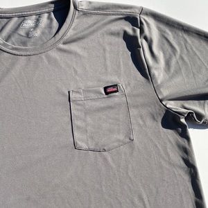 EUC DICKIES GRAY POLYESTER SHORT-SLEEVE FRONT POCKET WORK TEE SHIRT SIZE XL